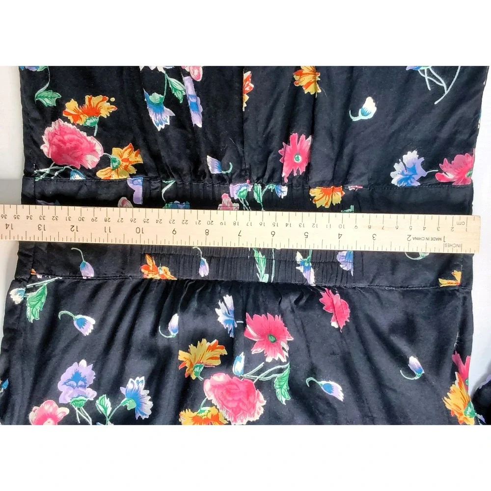 Access Vintage Floral Romper Shorts Women Small Black Short Sleeve‎ Button Front